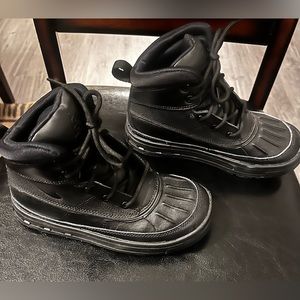 Boys Nike Woodside Boots